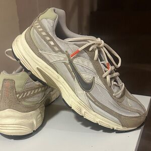 Nike Beige and Cream Sneakers